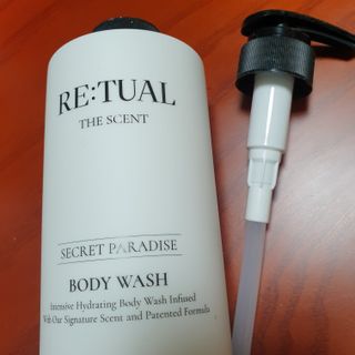 레츄얼 더 센트 바디워시 시크릿 파라다이스(500ml) — 5점을 준 리뷰어가 2022년 6월 올린 사용 사진