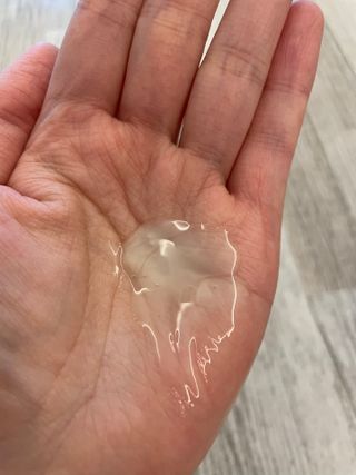 프리마인 더이상 뻣뻣하고 효과없는 탈모샴푸는 NO. 근본부터 케어하는 셀베이스 그린티샴푸(500ml) — 5점을 준 리뷰어가 2023년 3월 올린 사용 사진
