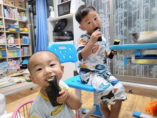 해풀잎 누구나 김밥*1ea [(혼합야채 35g *1ea,  김밥김 (5g, 5ea),  양념간장 (6g, 5ea), 참기름(5g, 2ea)] — 5점을 준 리뷰어가 2022년 7월 올린 사용 사진