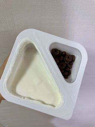 LIVE 매일바이오 토핑요거트 — 4점을 준 리뷰어가 2022년 4월 올린 사용 사진