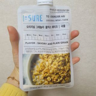 다미즐 [아이슈어] 맛있는 관리의 시작 그래놀라 풀믹스 쉐이크 4종 택 1/7일분/초콜릿, 고구마, 곡물, 바나나 — 5점을 준 리뷰어가 2021년 4월 올린 사용 사진