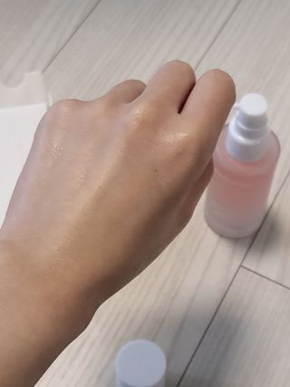 산다화 더블 이펙트 안티 링클 세럼 50ml — 5점을 준 리뷰어가 2022년 10월 올린 사용 사진