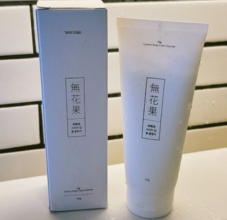 [베러오리진] 무화과 크리미 딥 폼 클렌저/피부 노폐물 & 미세먼지 99 세정 인증 민감성 피부 무자극 인증 — 4.5점을 준 리뷰어가 2021년 12월 올린 사용 사진
