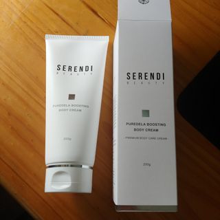 세렌디뷰티 퓨어델라 부스팅 바디크림 — 4.5점을 준 리뷰어가 2021년 8월 올린 사용 사진