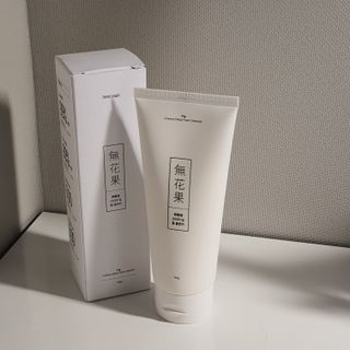 [베러오리진] 무화과 크리미 딥 폼 클렌저/피부 노폐물 & 미세먼지 99 세정 인증 민감성 피부 무자극 인증 — 5점을 준 리뷰어가 2021년 12월 올린 사용 사진