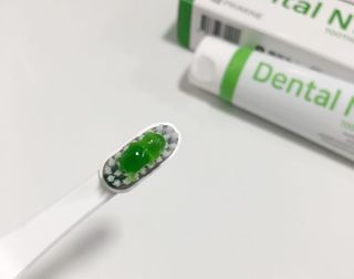 프리마인 유해균 뿐만 아니라 유익균까지 씻어내는 치약은 그만, 건강한 구강환경을 만드는 덴탈엔오 — 5점을 준 리뷰어가 2022년 8월 올린 사용 사진