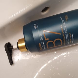 [포레스트스토리] 탈모증상완화 샴푸 1,000ml — 5점을 준 리뷰어가 2022년 3월 올린 사용 사진