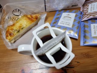 (주)쟈뎅 쟈뎅 클래스 핸드 드립 커피 10P 2종_디카페인 1종+랜덤 플레이버 1종 — 5점을 준 리뷰어가 2021년 3월 올린 사용 사진