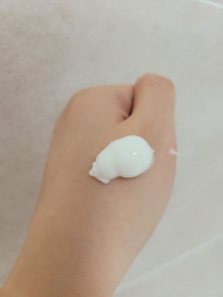 셀프 모이스처라이징 프로텍션 크림 셀프 모이스처라이징 프로텍션크림 — 5점을 준 리뷰어가 2022년 3월 올린 사용 사진
