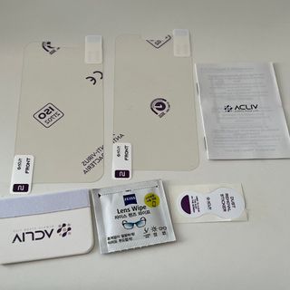 아클리브 Eco 항균 항바이러스 액정 보호필름(iPhone) — 4점을 준 리뷰어가 2022년 7월 올린 사용 사진