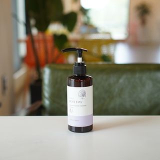 라라로즈데이 시즌2 여성청결제 200ml 아로마 페미민 클렌저, 독일더마인증 — 5점을 준 리뷰어가 2021년 8월 올린 사용 사진