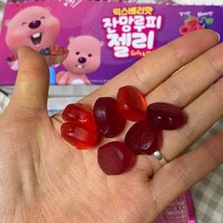[팔도] 잔망루피젤리 믹스베리맛 42g 8개 — 3.5점을 준 리뷰어가 2022년 3월 올린 사용 사진