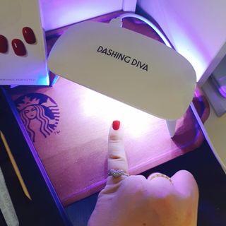 데싱디바 글레이즈 젤네일 크레이지 레드 가을 컬렉션_4종 중 택 1 — 5점을 준 리뷰어가 2021년 9월 올린 사용 사진