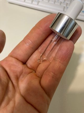 브에노 파리퀸 윌 페이스 오일 — 4점을 준 리뷰어가 2021년 6월 올린 사용 사진