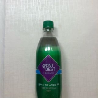 몽베스트 Montbest with Sparkling water Plain 20병 — 5점을 준 리뷰어가 2022년 6월 올린 사용 사진