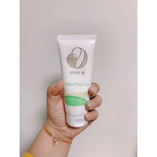 mom e 맘이 내추럴 베이비 케어 크림+바디오일 — 5점을 준 리뷰어가 2021년 1월 올린 사용 사진