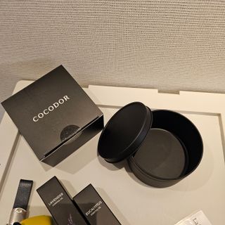 [코코도르] 스톤 에센셜 디퓨저 세트 (틴케이스+스톤+에센셜오일 20ml*2ea) — 5점을 준 리뷰어가 2024년 9월 올린 사용 사진