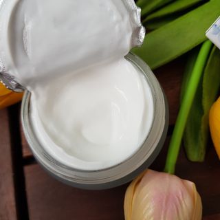 산수시 아쿠아 베네핏 24h 수부지 물광 속건조 수분크림 50ml — 4.5점을 준 리뷰어가 2021년 6월 올린 사용 사진