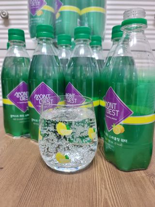 몽베스트 Montbest with Sparkling water Lemon OR Lime 20병(랜덤) — 5점을 준 리뷰어가 2022년 7월 올린 사용 사진