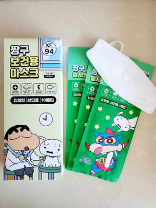 [숨그림]  덴탈마스크 짱구 우리아이 그리고 내가 쓰는 믿을수있는 케릭터 마스크  16종 — 5점을 준 리뷰어가 2021년 11월 올린 사용 사진