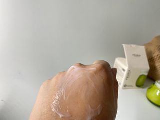 [후르디아] 민감피부 수분크림 비건 아보카도 크림 — 5점을 준 리뷰어가 2022년 11월 올린 사용 사진