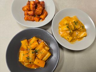 프리 [요리궁리] 타입 B (매콤,치즈,매콤까르보) 꽃떡볶이 6개입 세트 — 5점을 준 리뷰어가 2025년 2월 올린 사용 사진