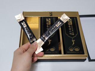 헬스업_천명진프리미엄홍삼스틱_10ml x 30포 — 5점을 준 리뷰어가 2021년 2월 올린 사용 사진