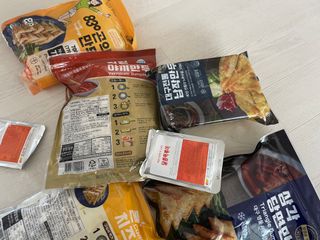 (주)성경순만두 곤약만두.콘치즈만두,삼각당면만두,당면 야끼만두,대구전통 납작만두,떡뽁이 매콤소스,달콤소스 — 5점을 준 리뷰어가 2023년 4월 올린 사용 사진