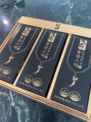 헬스업_천명진프리미엄홍삼스틱_10ml x 30포 — 5점을 준 리뷰어가 2021년 3월 올린 사용 사진