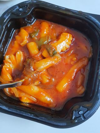 한성기업 무볼레 닭떡볶이+해물떡볶이 2종 세트 — 5점을 준 리뷰어가 2021년 10월 올린 사용 사진