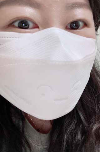 [숨그림]  덴탈마스크 짱구 우리아이 그리고 내가 쓰는 믿을수있는 케릭터 마스크  16종 — 5점을 준 리뷰어가 2021년 10월 올린 사용 사진