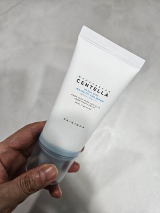 [스킨1004] 마다가스카르 센텔라 히알루-시카 워터핏 선세럼 50ml — 5점을 준 리뷰어가 2024년 5월 올린 사용 사진