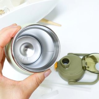 모즈스웨덴 MOZ 스웨덴 316 스텐 대용량 원터치 손잡이 보냉보온병 — 5점을 준 리뷰어가 2023년 8월 올린 사용 사진