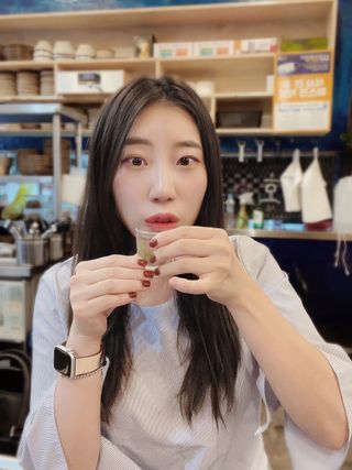 데싱디바 글레이즈 젤네일 크레이지 레드 가을 컬렉션_4종 중 택 1 — 4점을 준 리뷰어가 2021년 9월 올린 사용 사진