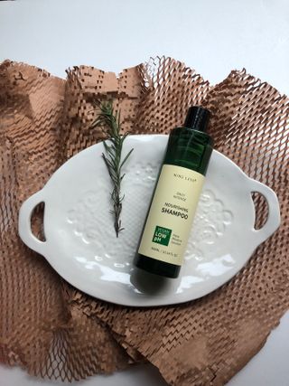 나인레스 데일리 인텐스 너리싱 샴푸 300ml / 10.14 fl.oz — 4점을 준 리뷰어가 2021년 11월 올린 사용 사진