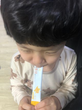 [이뮤니티플러스]우리아이 면역오키, 건강오키 _ 키즈오키 어린이홍삼 10포 1box — 5점을 준 리뷰어가 2022년 3월 올린 사용 사진
