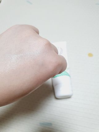 mom e 맘이 내추럴 베이비 케어 크림+바디오일 — 4점을 준 리뷰어가 2021년 2월 올린 사용 사진