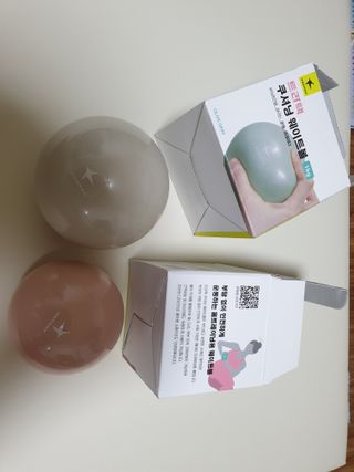 트라택 쿠셔닝 웨이트볼 0.5kg + 1kg SET — 5점을 준 리뷰어가 2022년 5월 올린 사용 사진