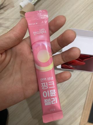 인디닥터 면역 생생 핑크 이뮨 젤리 + 타이탄 BCAA 프로틴 젤리스틱 — 5점을 준 리뷰어가 2022년 5월 올린 사용 사진
