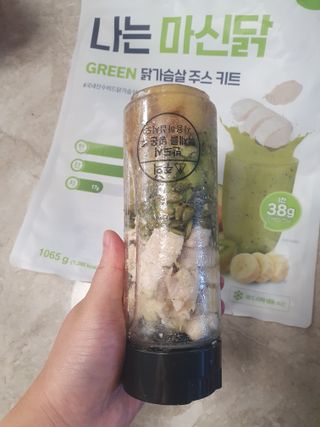 수플먼트 나는 마신닭!! 닭가슴살 주스키트, 먹기 힘들었던 닭가슴살 이제는 마시자 — 5점을 준 리뷰어가 2023년 7월 올린 사용 사진