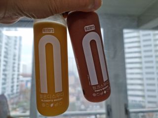 BLENDY'S 핑크 스무디+블론디 스무디 — 5점을 준 리뷰어가 2021년 11월 올린 사용 사진