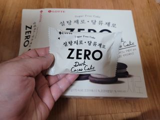 ZERO (초콜릿 칩 쿠키, 카카오 케이크, 후르츠 젤리, 아이스 콜라, 아이스 초코바) — 5점을 준 리뷰어가 2022년 6월 올린 사용 사진