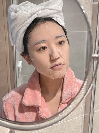 세뚜아(Cettua) [세뚜아] 모이스처 밸런싱 페이셜 마스크 Cettua Moisture Balancing Facial Mask 5매 — 4.5점을 준 리뷰어가 2024년 3월 올린 사용 사진