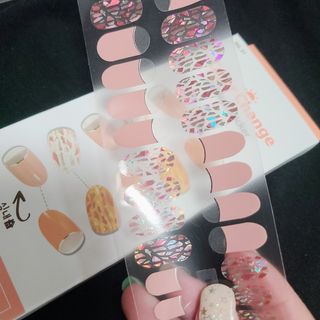 [네일가게] 햇빛에 닿으면 색이 변하는 신기한 햇살 반전 네일스티커_B — 5점을 준 리뷰어가 2021년 9월 올린 사용 사진
