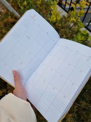 리훈 2023년 하고싶은말다이어리 (세로/정사각 중 택 1, 베이지/블루 중 택 1) — 5점을 준 리뷰어가 2023년 2월 올린 사용 사진