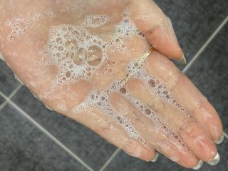 벨먼 내추럴스파 수분광채 스크럽 바디워시 600ml 5종 — 5점을 준 리뷰어가 2022년 5월 올린 사용 사진