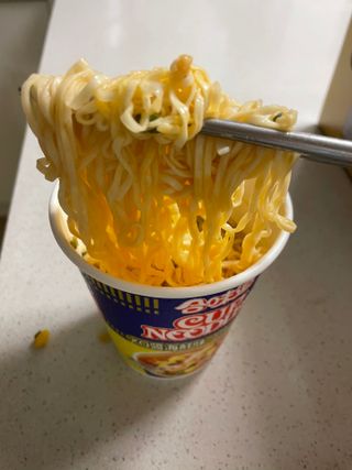 NISSIN 닛신 컵누들  4종 - 씨푸드오리지날, 씨푸드 스파이시, 씨푸드 커리, 씨푸드 XO소스 — 5점을 준 리뷰어가 2022년 11월 올린 사용 사진