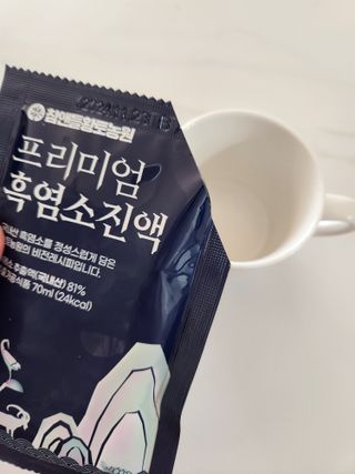 참앤들황토농원 국내산 흑염소를 정성스럽게 담은, 프리미엄 흑염소 진액 70ml x 30포 1박스 — 5점을 준 리뷰어가 2022년 12월 올린 사용 사진