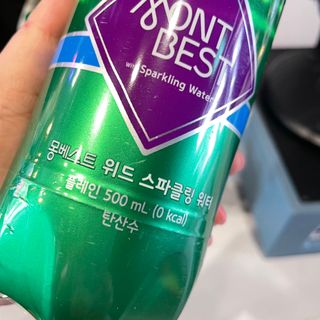 몽베스트 Montbest with Sparkling water Plain 20병 — 5점을 준 리뷰어가 2022년 6월 올린 사용 사진