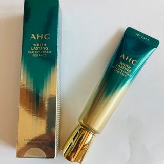 [NEW 탄력유턴 아이크림] AHC 유스 래스팅 리얼 아이크림 포 페이스 — 5점을 준 리뷰어가 2021년 3월 올린 사용 사진